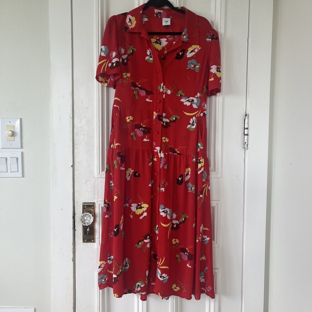 Cabi Afternoon Dress #6218 Red floral Pattern Medium Retail: $158 2 Pockets
